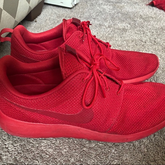 nike roshe men red